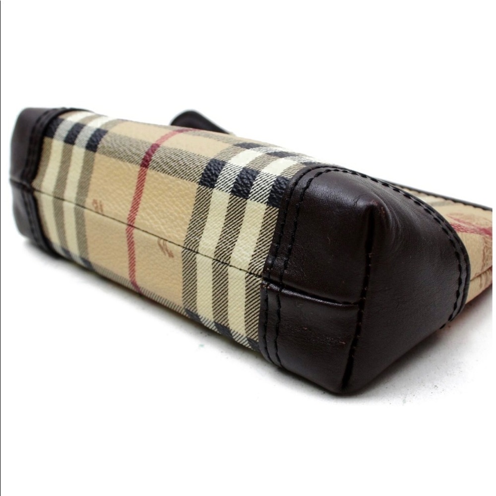 ‼️SOLD‼️❄️☃️💯Auth Burberry Cosmetic - Picture 5 of 9